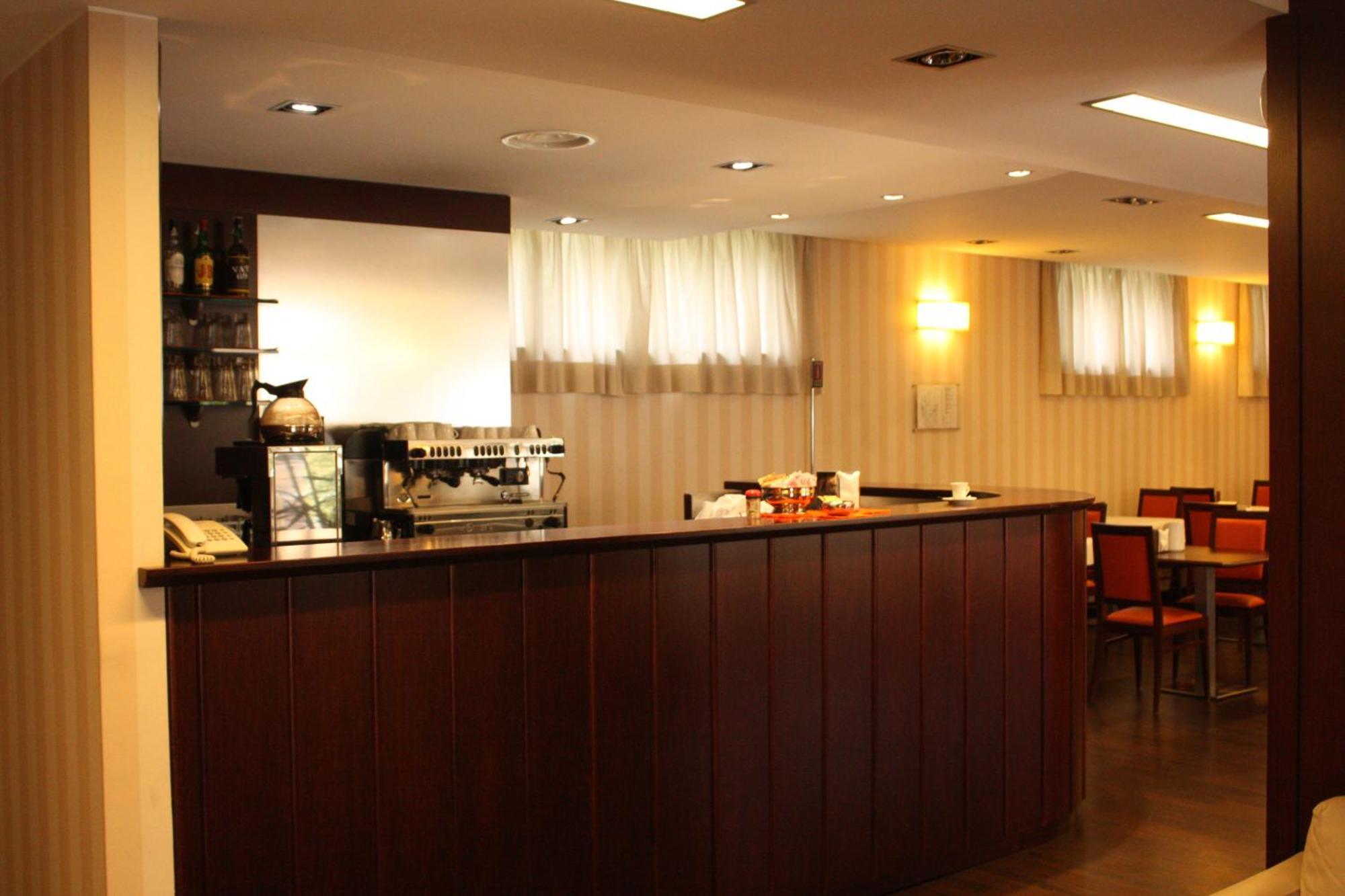 Hotel 2C Λενιάνο Εξωτερικό φωτογραφία