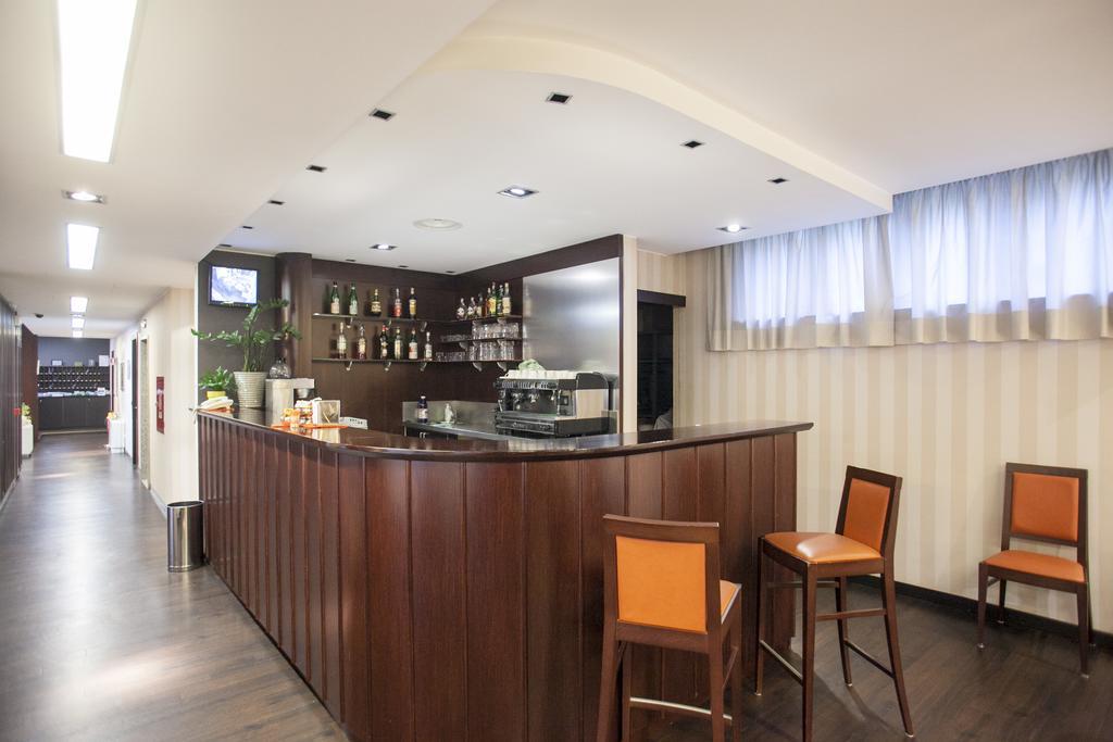 Hotel 2C Λενιάνο Εξωτερικό φωτογραφία